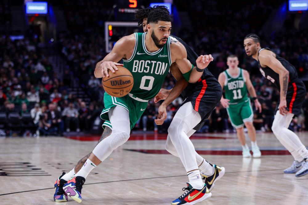 他用一记三 他用一记三