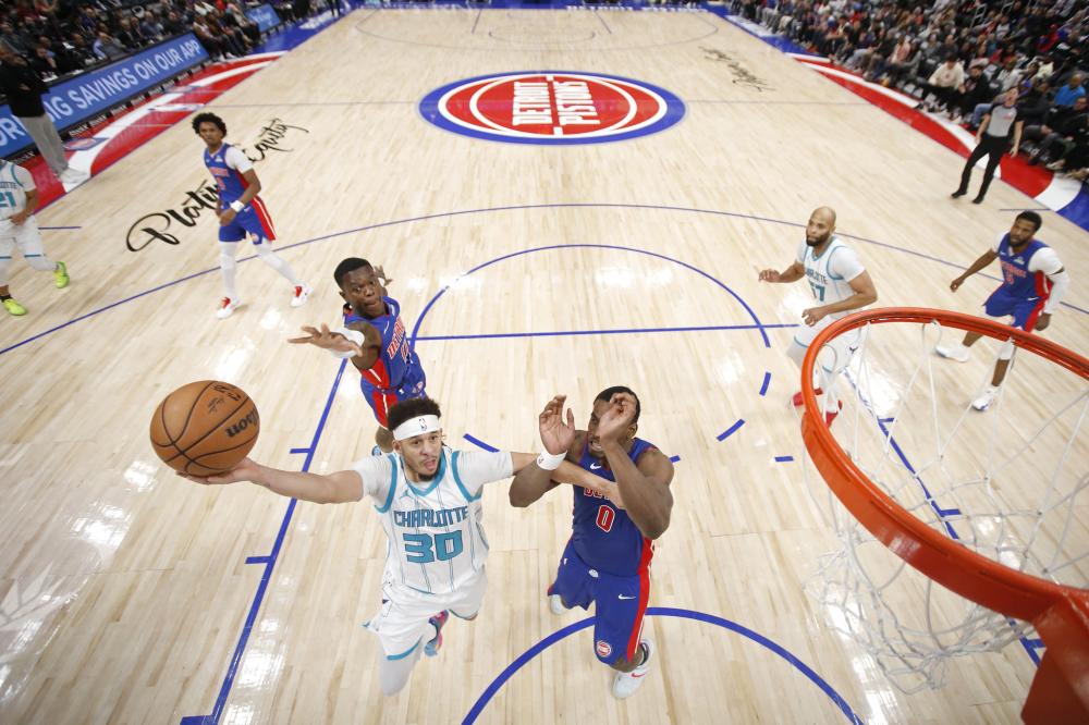 这次赛场上 这次赛场上