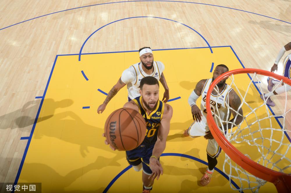 以防守稳健 以防守稳健