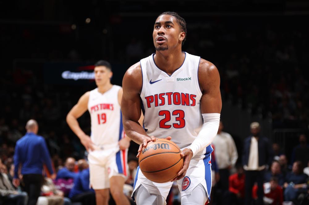 踏青在此不 踏青在此不